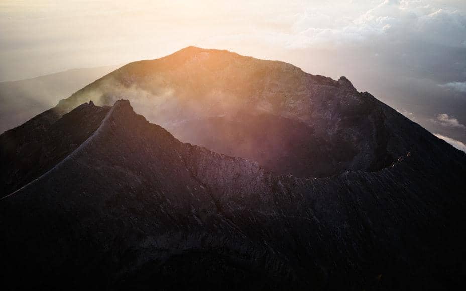Berapa Jam Naik ke Gunung Agung? Ini Perkiraan Waktu dan Jalur Pendakiannya