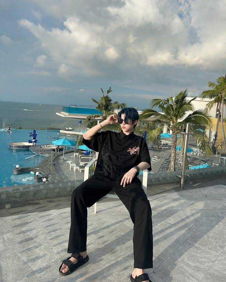 Style pakai sandal ala Sood Yacht