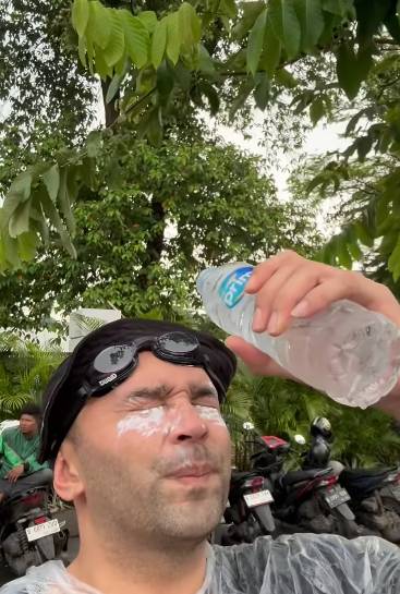 Teuku Zacky ikut demo di DPR