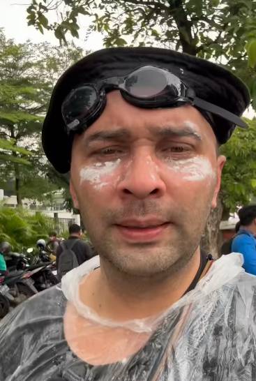 Teuku Zacky ikut demo di DPR