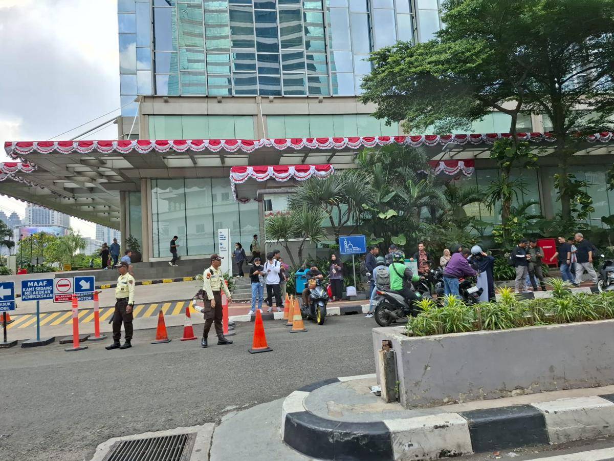 Para pekerja di Jakarta diimbau untuk bekerja dari rumah imbas demonstrasi yang terjadi pada Jumat (29/8/2025) (IDN Times / Umi Kalsum)