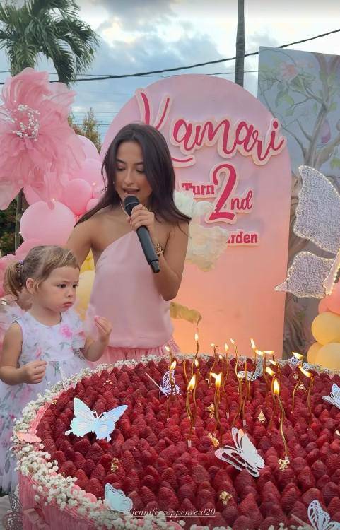 Pesta Ultah ke-2 Kamari (Instagram.com/jennifercoppenreal20)