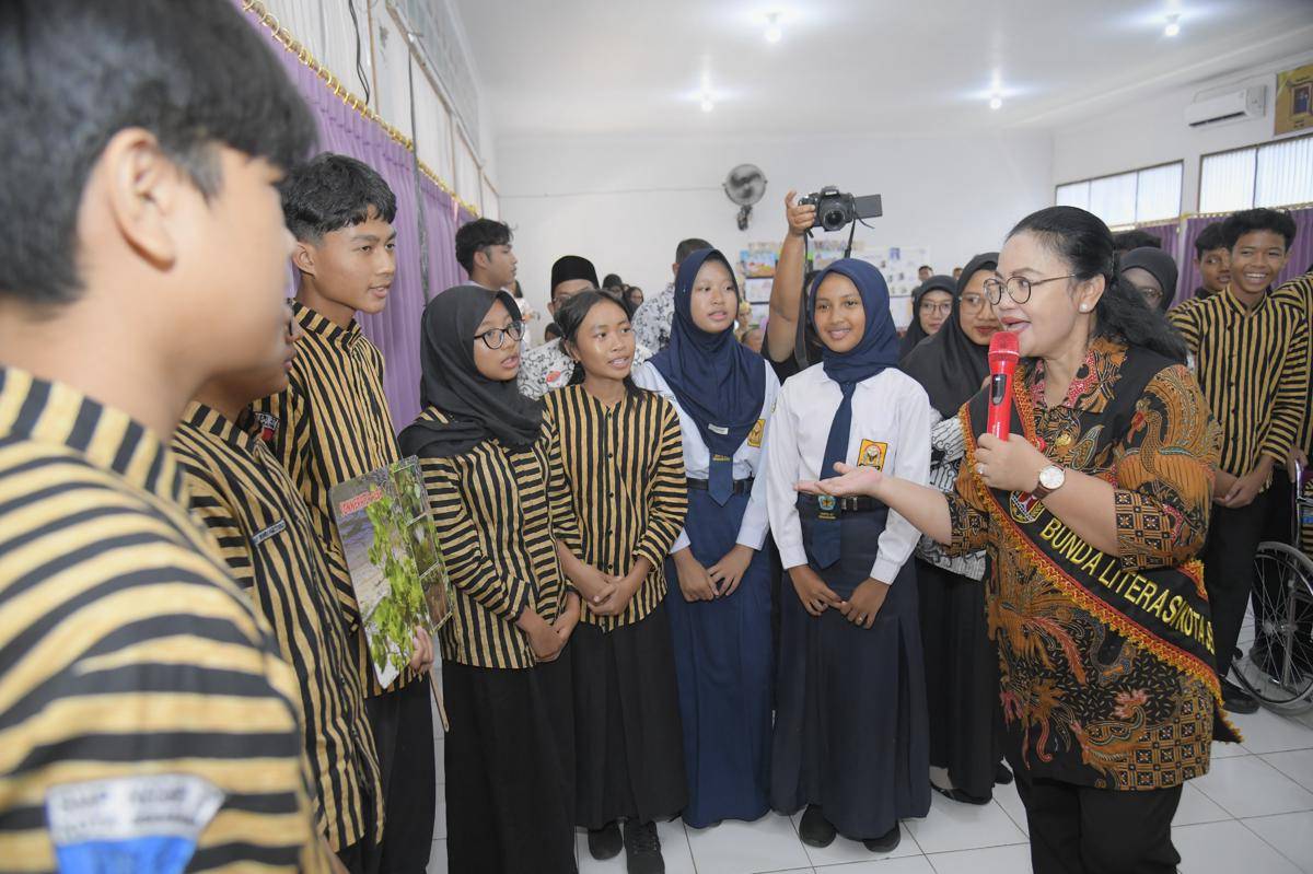 bunda literasi, mendongeng, gemar membaca