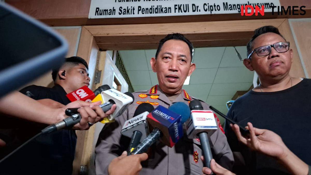 Kapolri Jenderal Polisi Listyo Sigit Prabowo di RSCM (IDN Times/Amir Faisol)