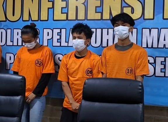 Polres Pelabuhan Makassar menangkap lima orang terduga pelaku TPPO modus prostitusi anak di bawah umur, Kamis (28/8/2025). IDN Times/Darsil Yahya
