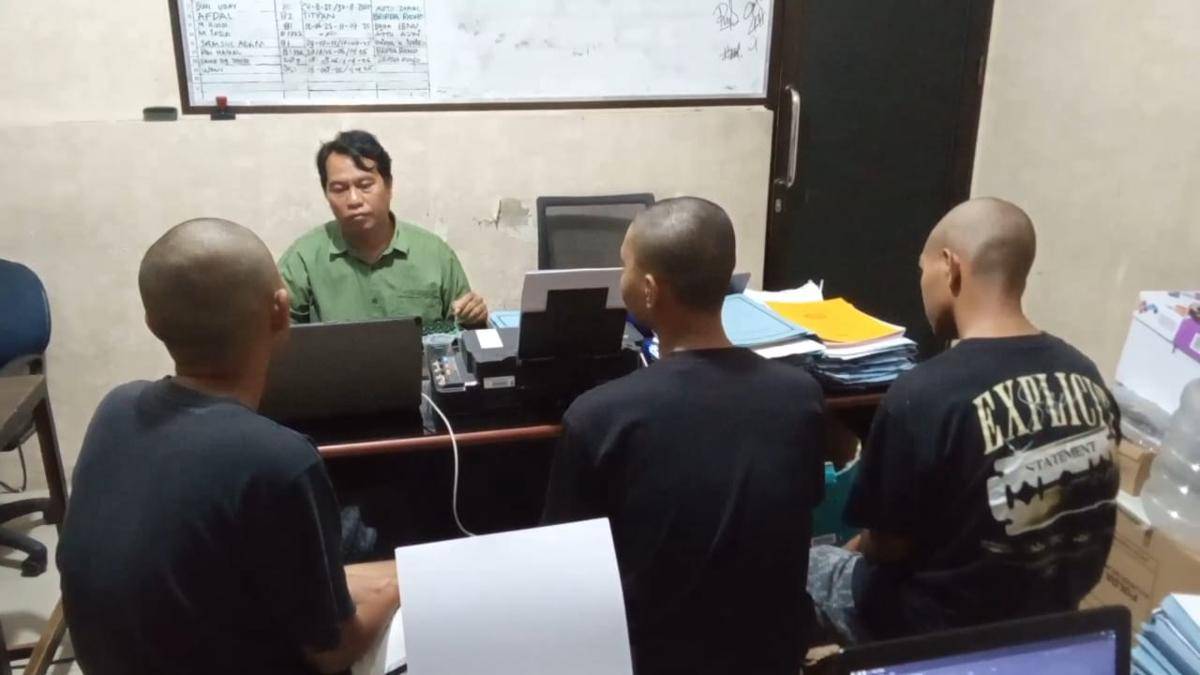 Tiga siswa SMA pelaku pengeroyokan di Gowa. (Dok. Istimewa)