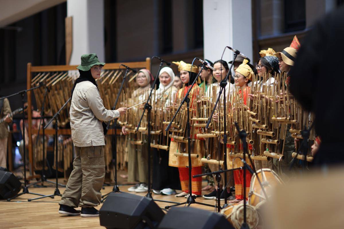 Muhibah Angklung di Sydney.JPG