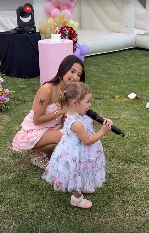 Pesta Ultah ke-2 Kamari (Instagram.com/jennifercoppenreal20)