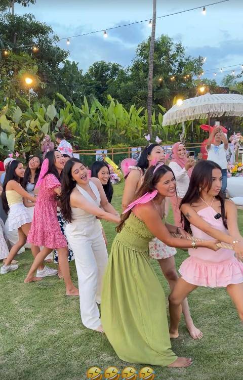 Pesta Ultah ke-2 Kamari (Instagram.com/jennifercoppenreal20)