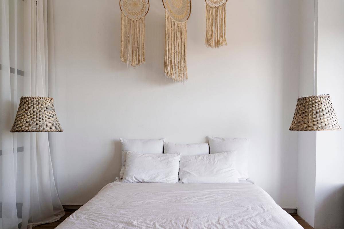 bedroom-interior-design-zoom-call.jpg