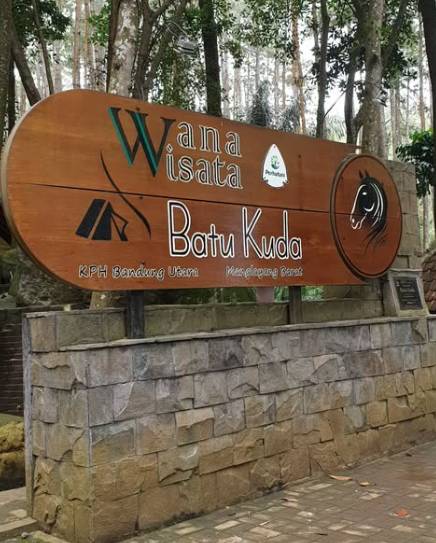 Batu Kuda Wisata di Bandung Timur