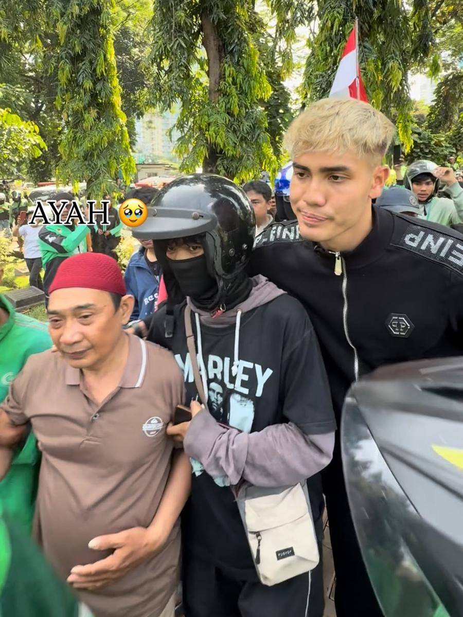 potret Aisar Khaled dan para ojol