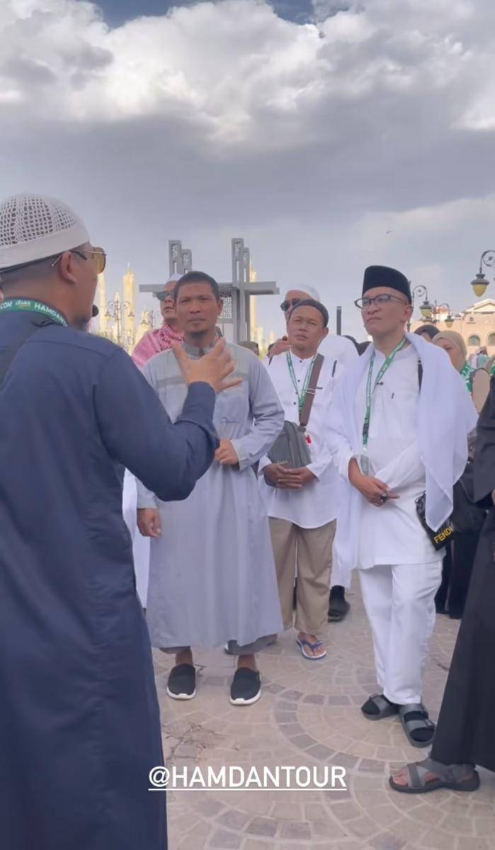 Ruben Onsu di Madinah