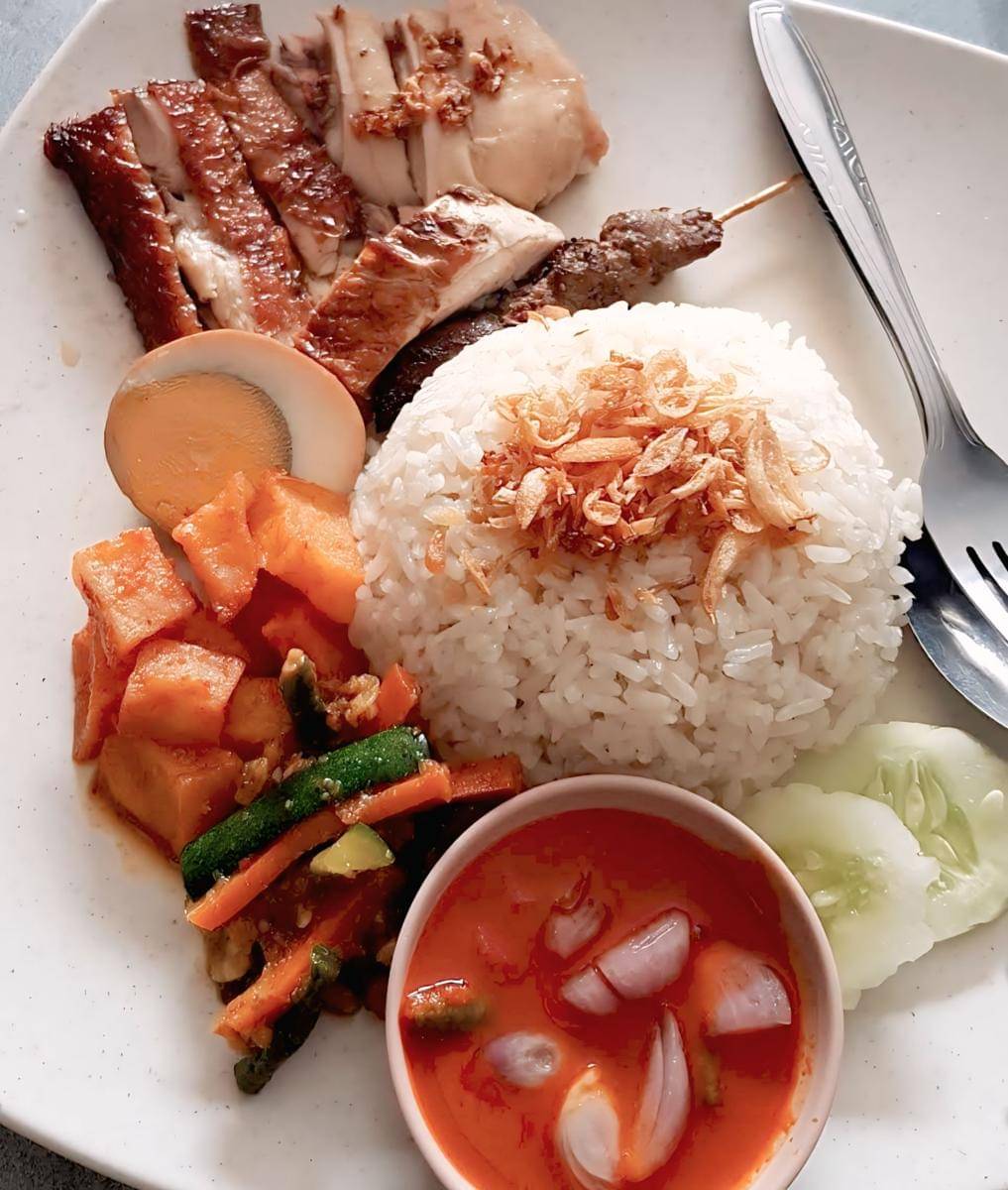 Nasi Ayam Asen (google.com/maps/martinus kim)