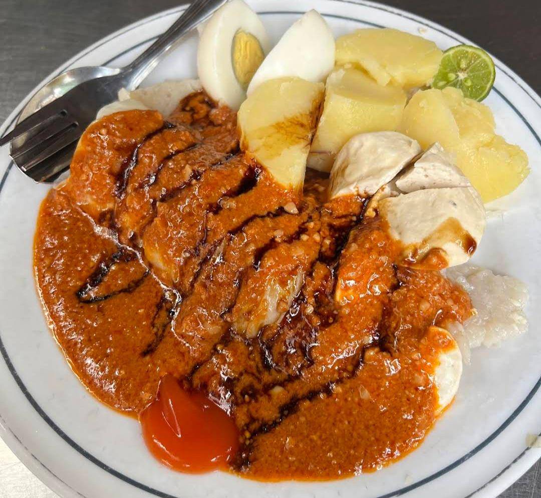 Siomay dan Es Sekoteng Boper (google.com/maps/Bintang Rahmat Wananda)