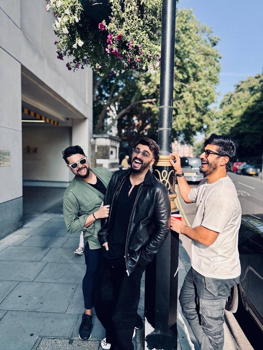 Arjun Kapoor dan sahabat