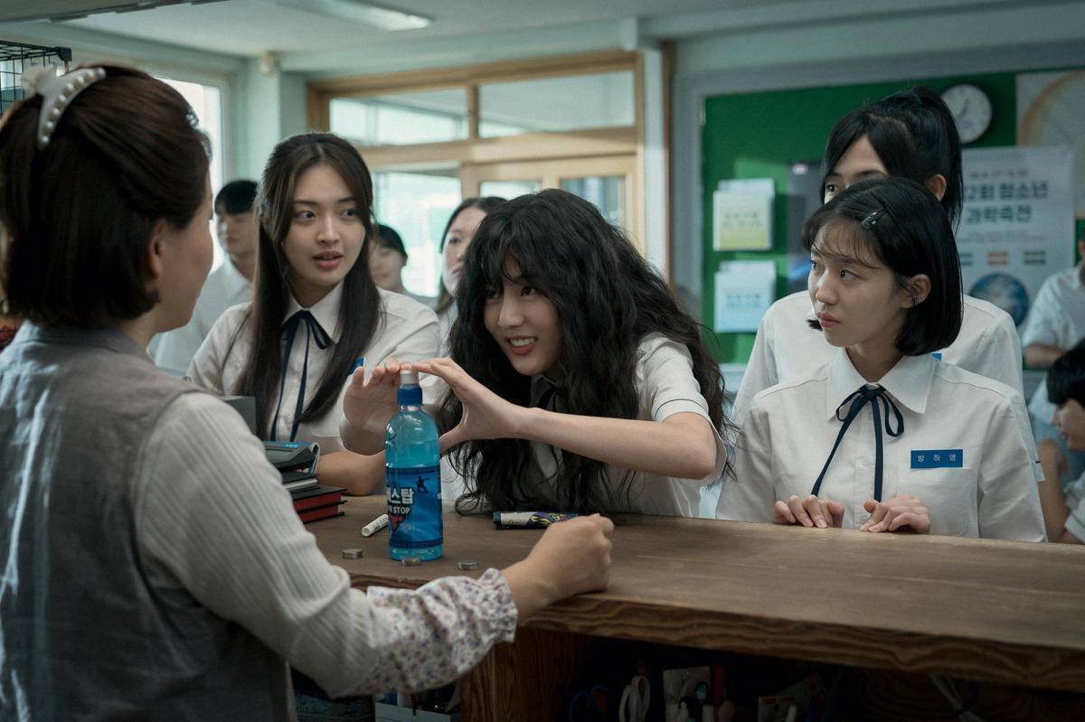 cuplikan film Love Untangled