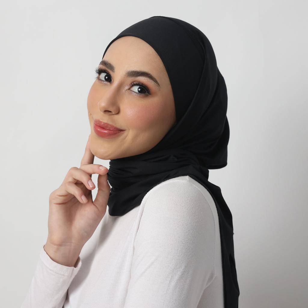 HIA Everywear Mahveeca Sport Hijab (shopee.co.id/HIA Official Shop)