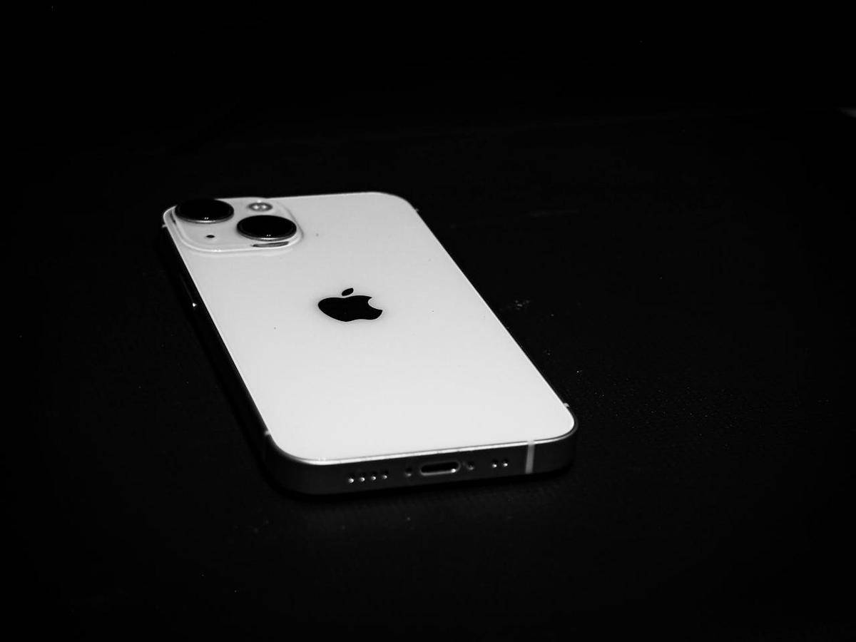 ilustrasi iPhone