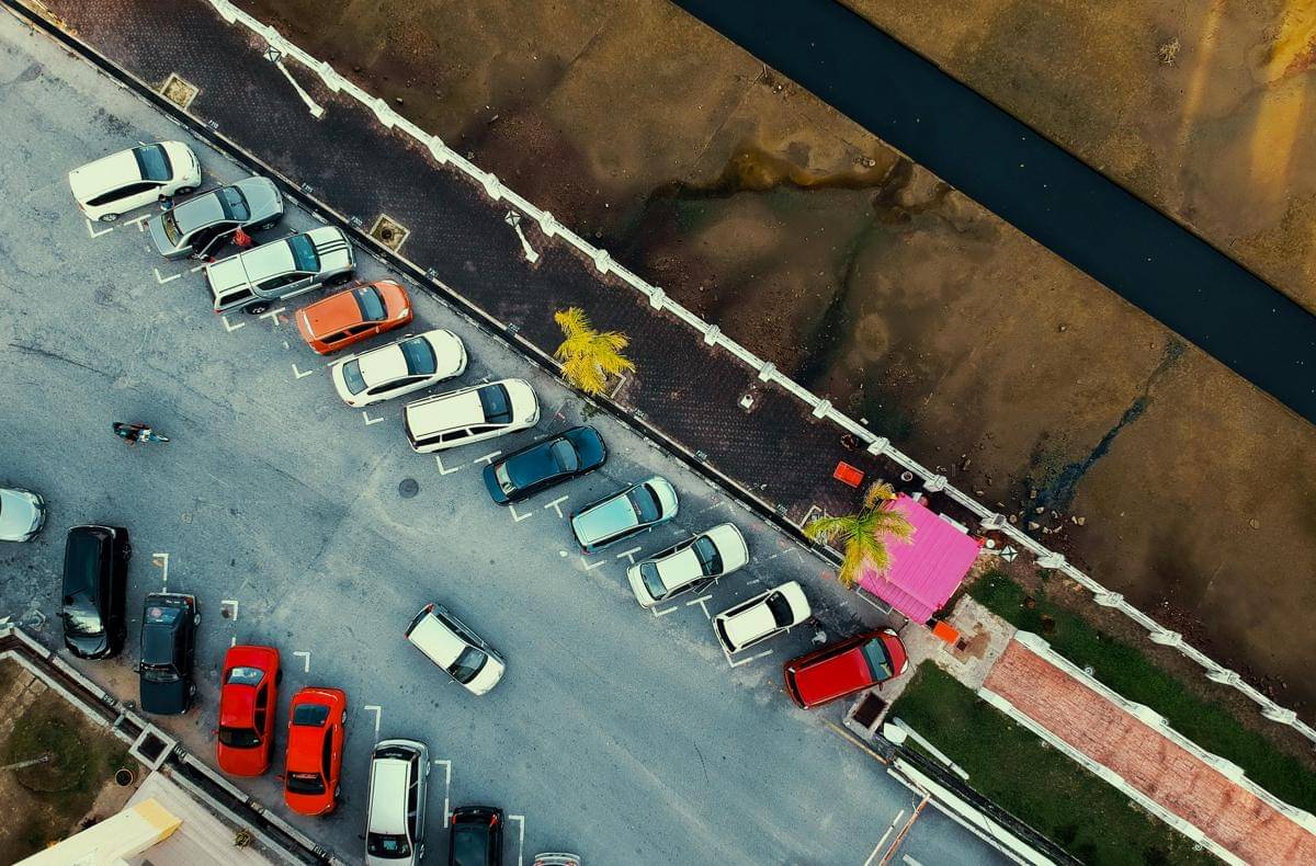 ilustrasi mobil parkir (pexels.com/pexels)