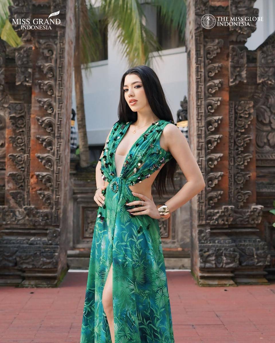 Potret 18 Finalis Miss Grand Indonesia 2025 di Resort Wear Competition (Instagram.com/missgrandindonesiaofficial)