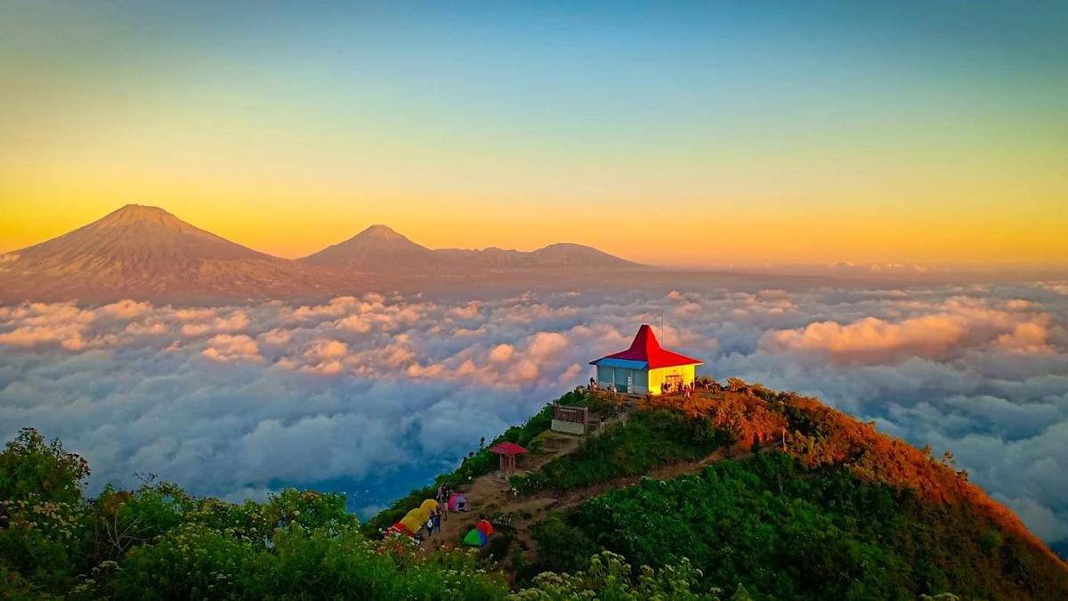 Puncak Gunung Andong (google maps/Riska Puspaningrum)