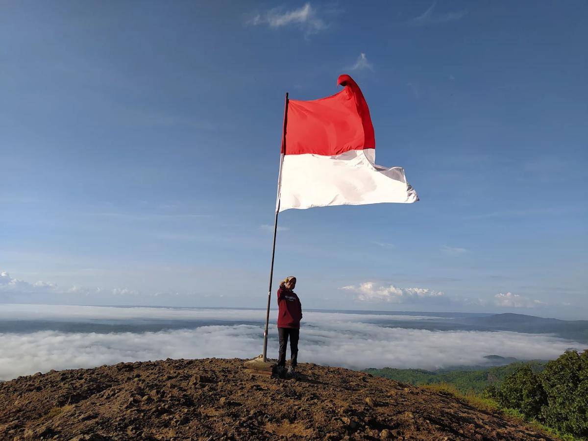 5 Gunung Di Sekitar Jogja yang Ramah buat Pendaki Pemula