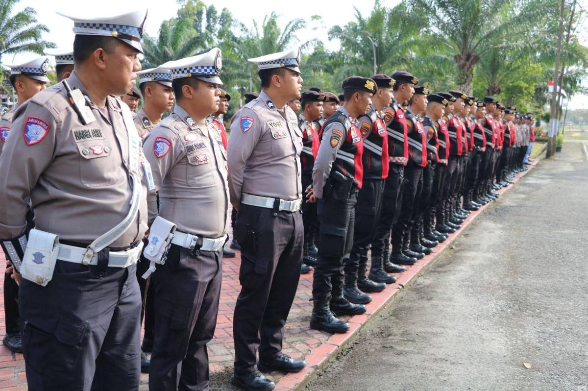 Polres Penajam Paser Utara (PPU) menggelar patroli skala besar di sejumlah titik wilayah pada Sabtu (30/8/2025) guna menjaga stabilitas keamanan dan ketertiban masyarakat (Kamtibmas).
