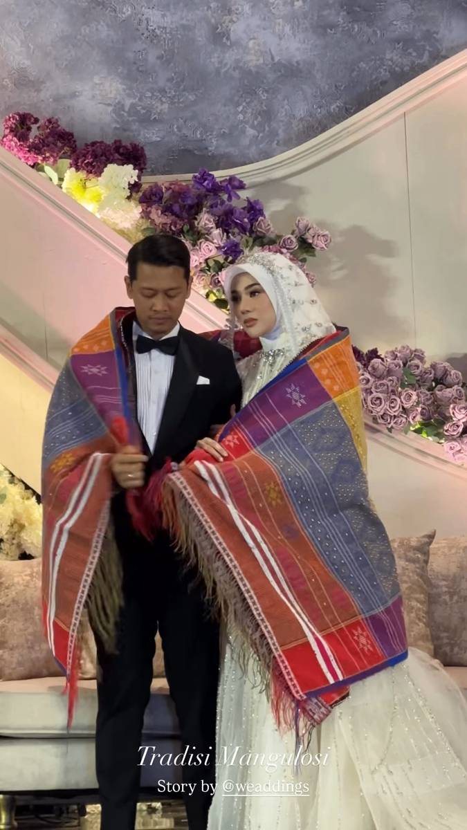 resepsi pernikahan Clara Shinta