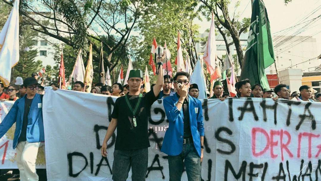 Aksi massa mengawal putusan MK di Banjarmasin pada 24 Agustus 2024. (_durrahman/instagram)