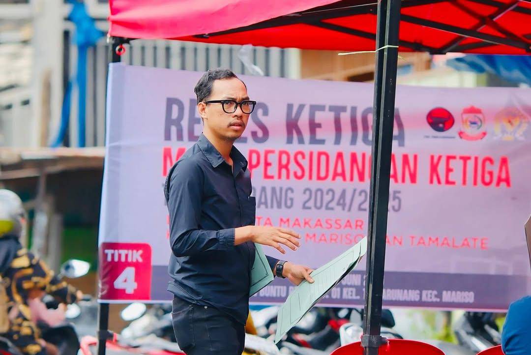 Teruslah mempermudah urusan orang lain, urusan kita biarlah tuhan yang mempermudah. Teruslah mem (1).jpg