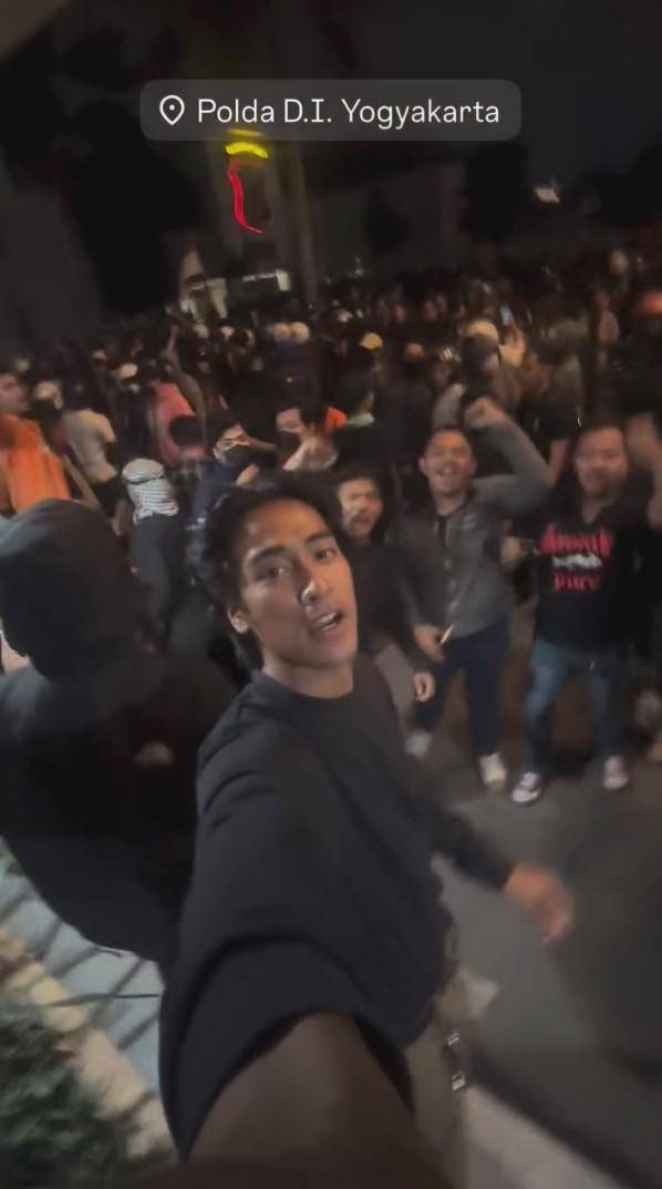Abidzar ikut demo di Jogja