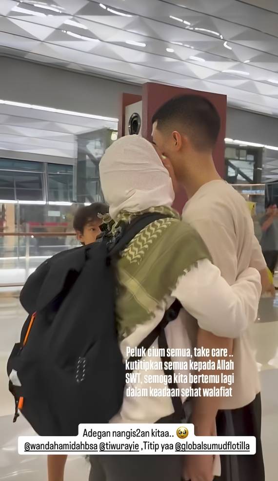 Wanda Hamidah berangkat berlayar ke Gaza