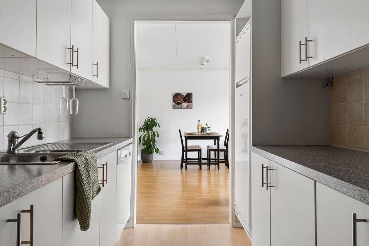 illustrasi kabinet dapur minimalis (pexels.com/Alex Tyson)