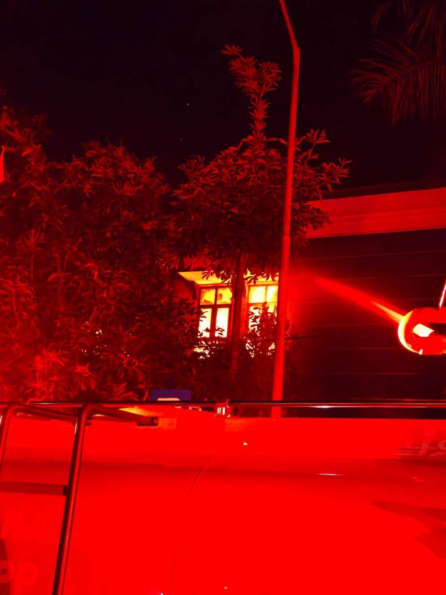 Gedung DPRD Kabupaten Blitar yang juga dibakar massa. iDN Times/istimewa