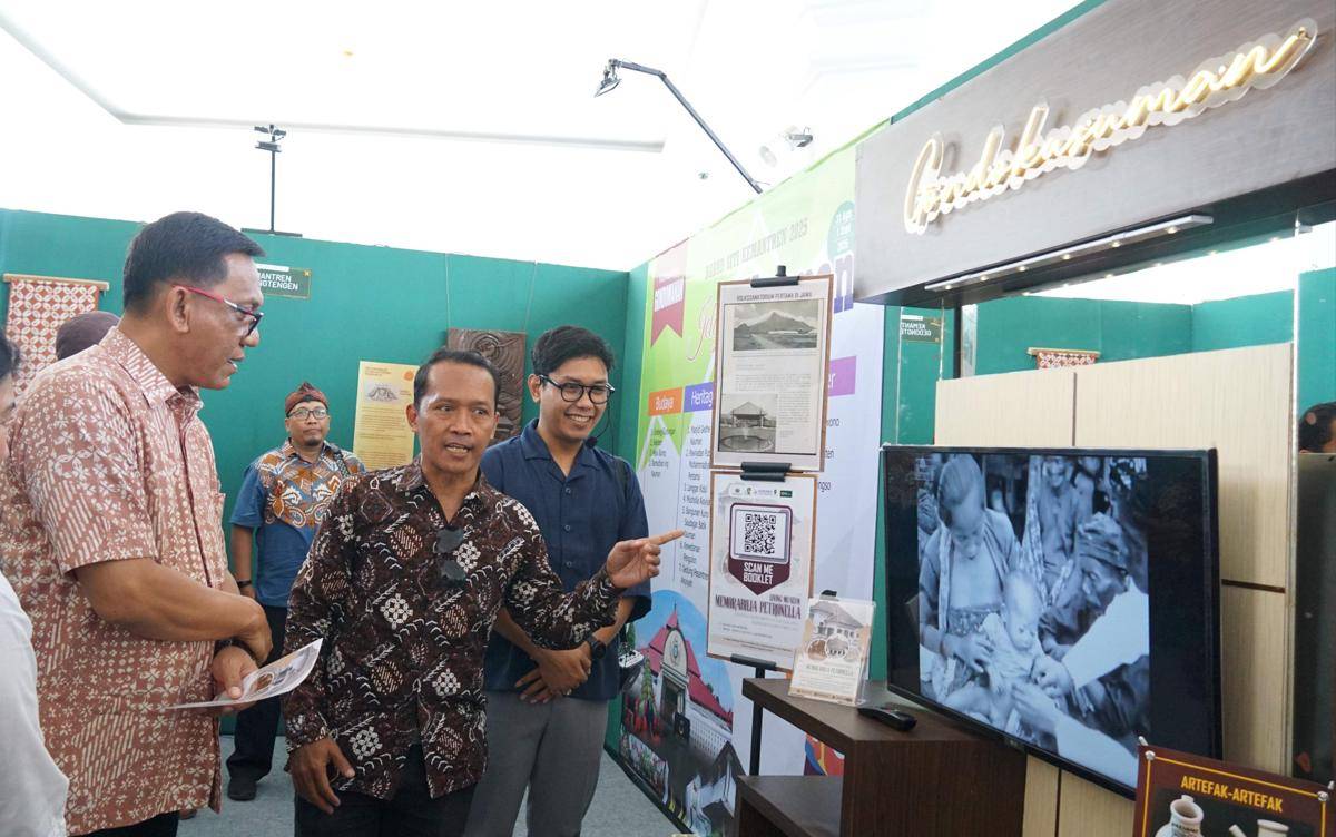 Kemantren Gondokusuman menampilkan tema Memorabilia Petronella berupa bangunan cagar budaya Rumah Sakit Bethesda. (dok. Pemkot Jogja)