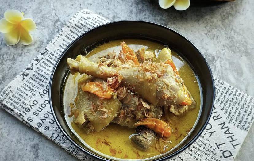 Ayam Lodho (instagram.com/@pr.ditha)