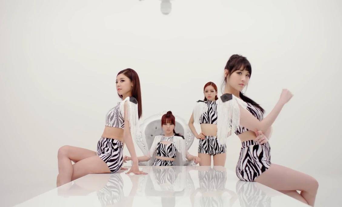 Cuplikan MV "Female President" milik GIRL'S DAY (youtube.com/@1theK)