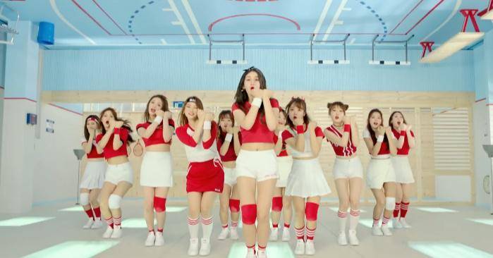 Cuplikan MV "Very Very Very" Milik IOI (youtube.com/Stone Music Entertainment)