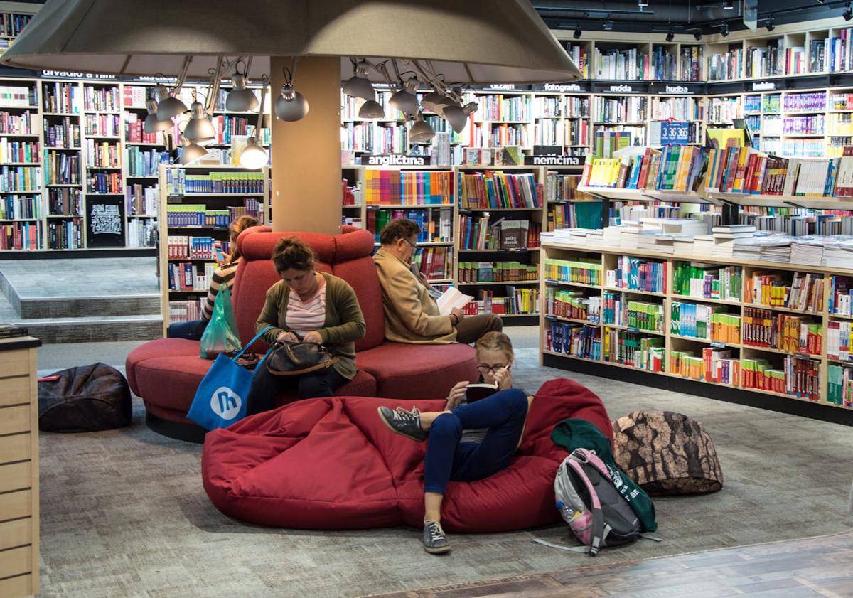 ilustrasi perpustakaan (pexels.com/Pixabay)