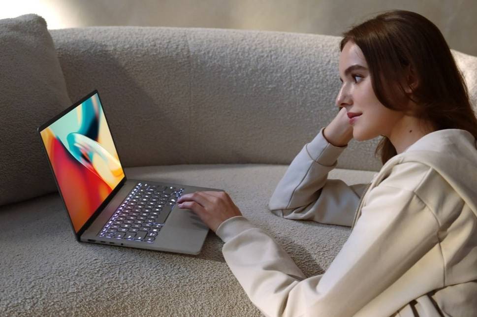 ASUS Zenbook A14 (asus.com)