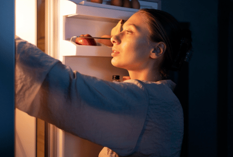 ilustrasi menyimpan di kulkas 