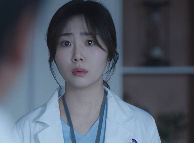 still cut drama Korea Beyond the Bar