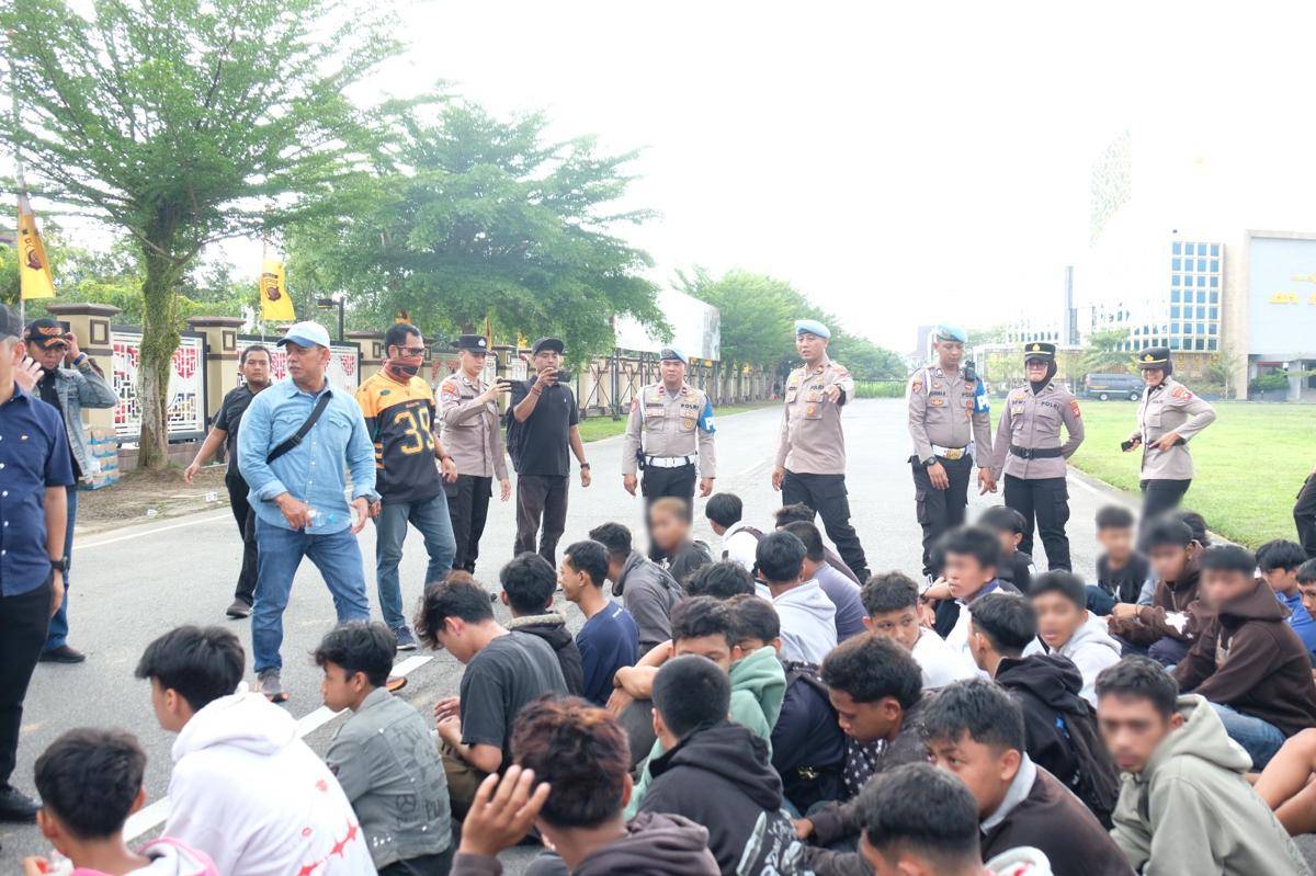 84 anak di bawah umur terjaring ikut demo dan bawa barang membahayakan. (IDN Times/Polda Kalbar).