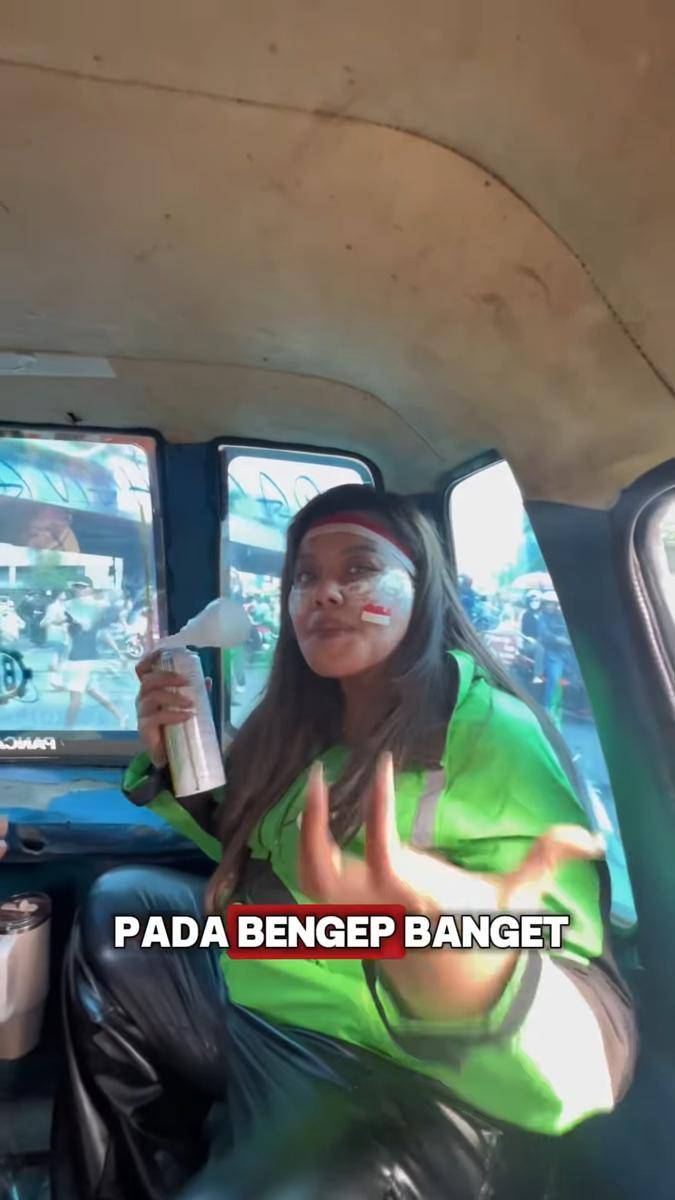 artis ikut demo DPR