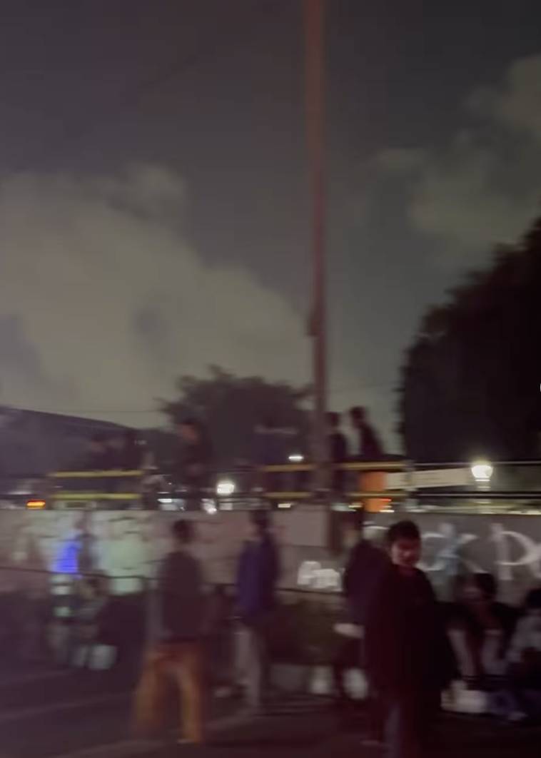 potret Zaskia Adya Mecca dan Tiwuk Rayie ikut bantu pendemo (instagram.com/zaskiaadyamecca)