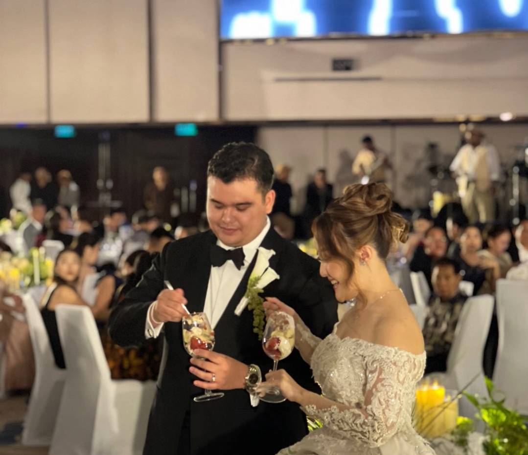 resepsi pernikahan Kevin Menzel