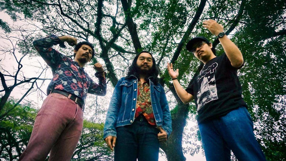 Rockafiller, band asli Balikpapan ini menilai kerja LMKN belum dirasakan oleh musisi lokal.