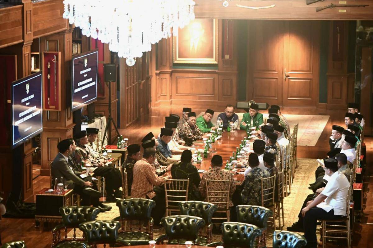 Presiden Prabowo Subianto mengundang ormas Islam ke kediamannya di Hambalang, Bogor, Jawa Barat, pada Sabtu (30/8/2025) (dok. Sekretariat Presiden)