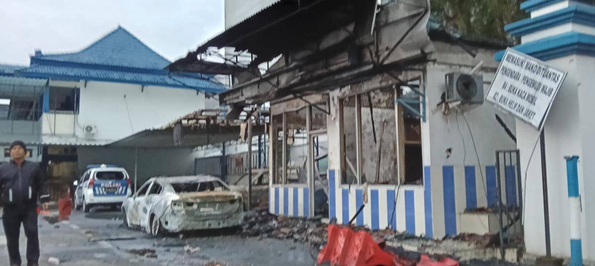 Pos Polisi di kawasan depan pusat perbelanjaan Palembang Indah Mal (Dokumen Sabrina untuk IDN Times)